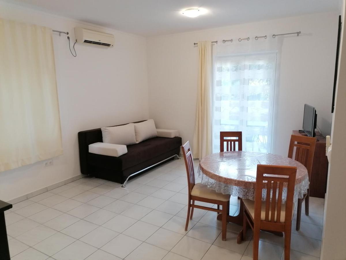 Apartments Dinko Duće Buitenkant foto